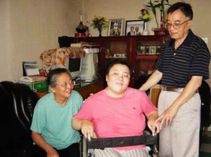 Zhu Ling with Her Parents
